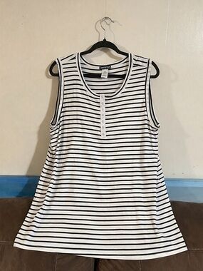 New Boutique Heimish USA Top Size 3X